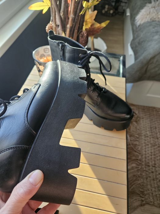 Дамски боти ALTERCORE с връзки и цип на гръндж платформа