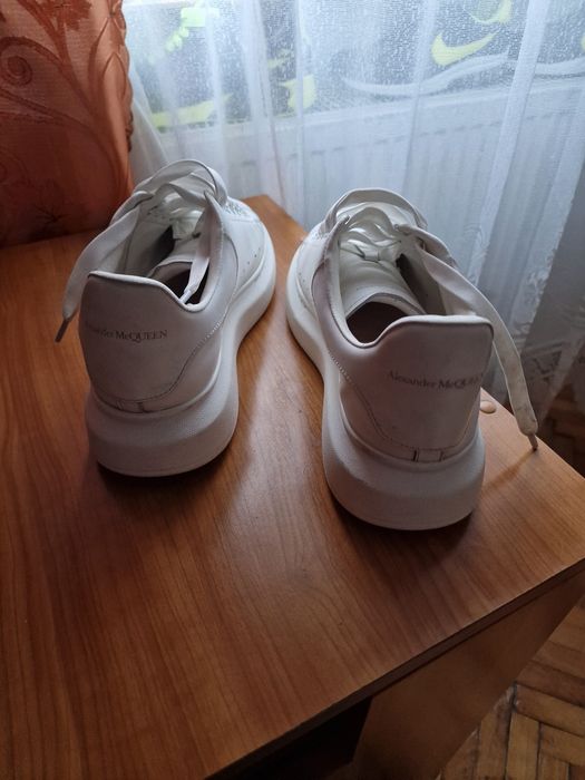 Adidasi Alexander McQueen.under armour