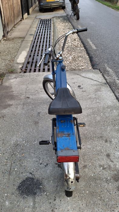 Vând moped piaggio