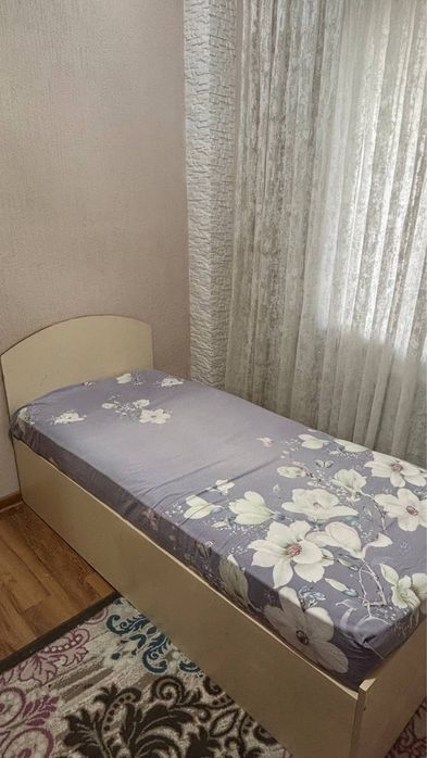 Шкаф  даухстворчаты и кровать односпальная