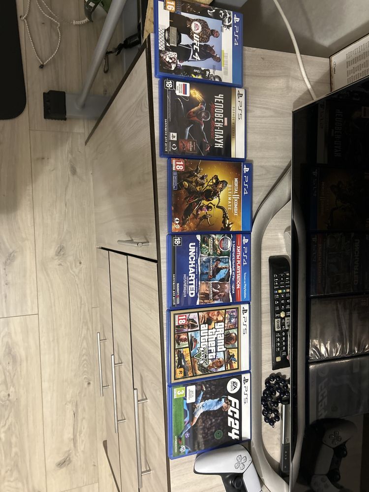 Ps 5 продам почти новый