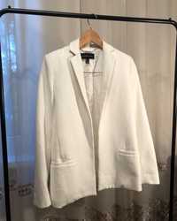 Белые пиджаки от ZARA и MANGO