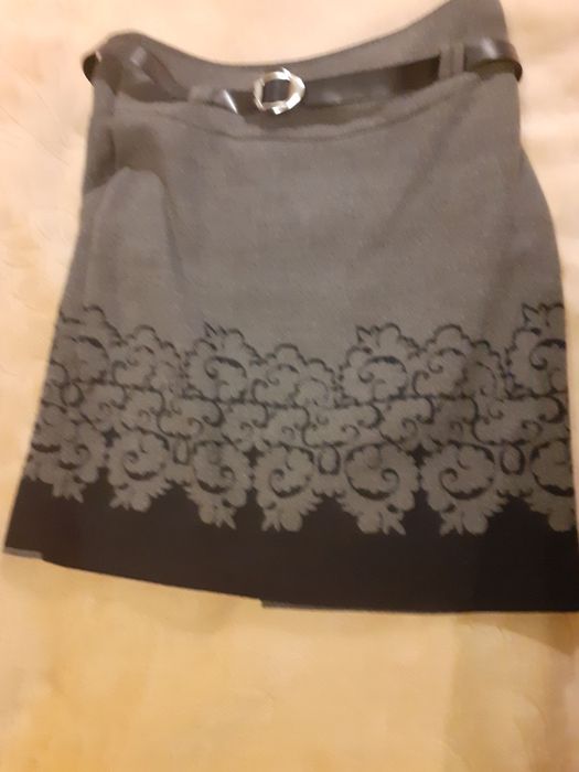 Vand fusta eleganta stofa m. 40-42 (M)