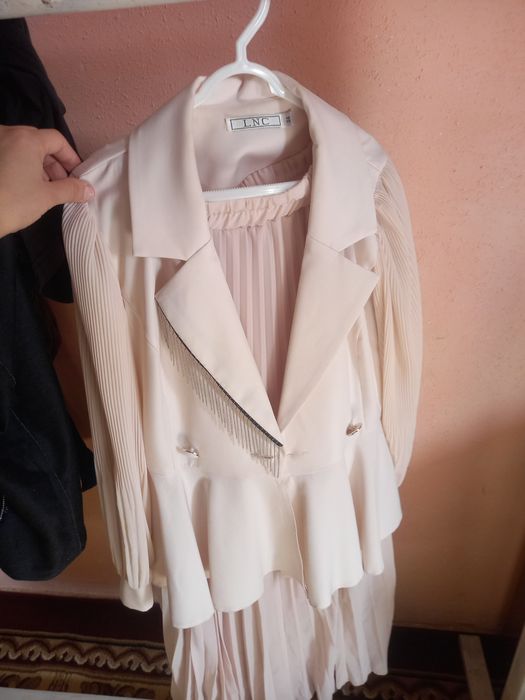 Naryadniy kastyum yubka