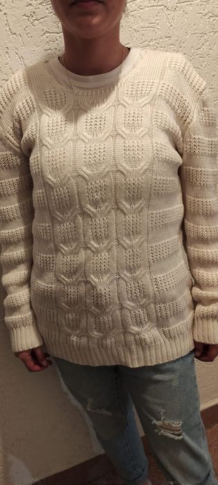 Бяла племена блуза с дълъг ръкав