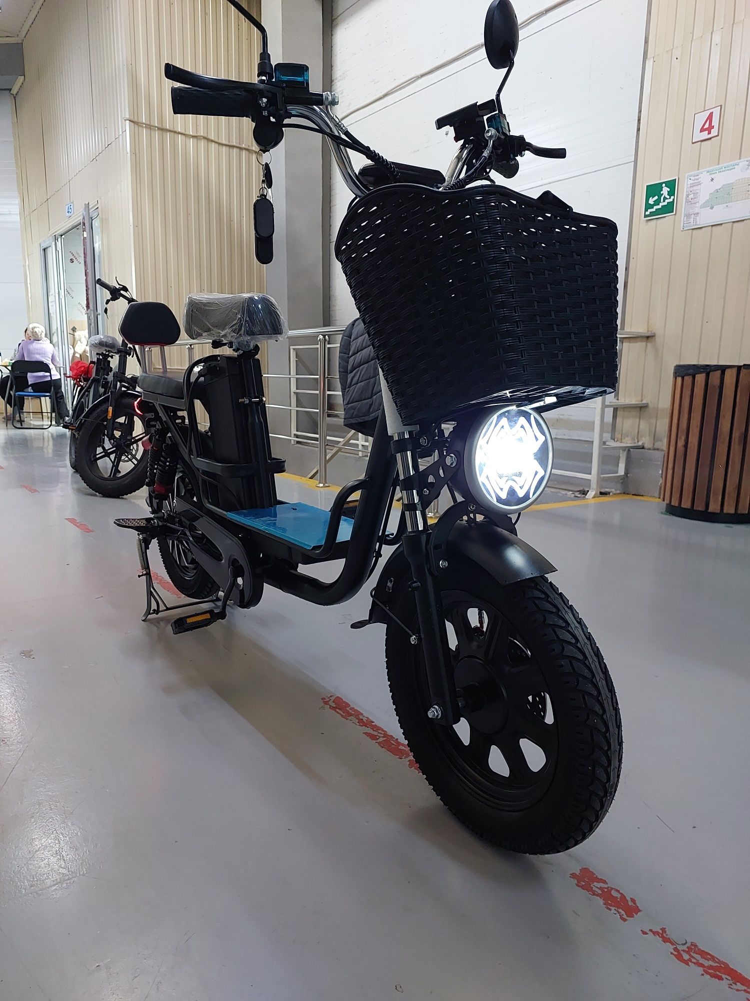 Электровелик электровелосипед новый  лёгкий  велик велосипед