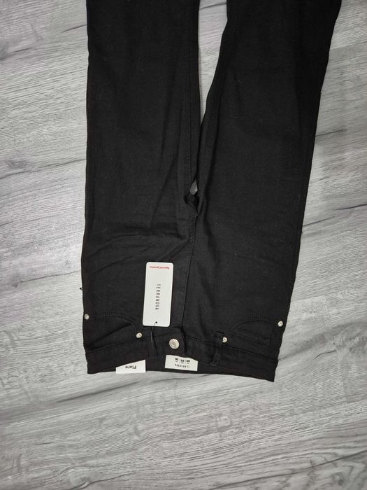 Blugi dama negri noi evazați xs s