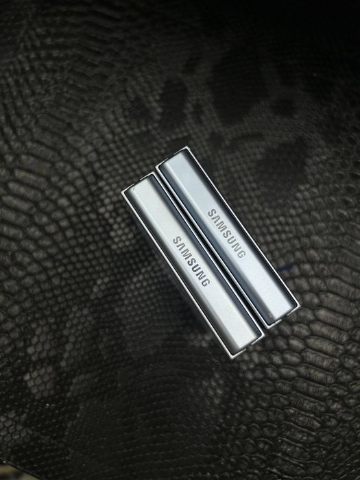 Samsung Z flip 6 12/256Gb Snapdragon gen