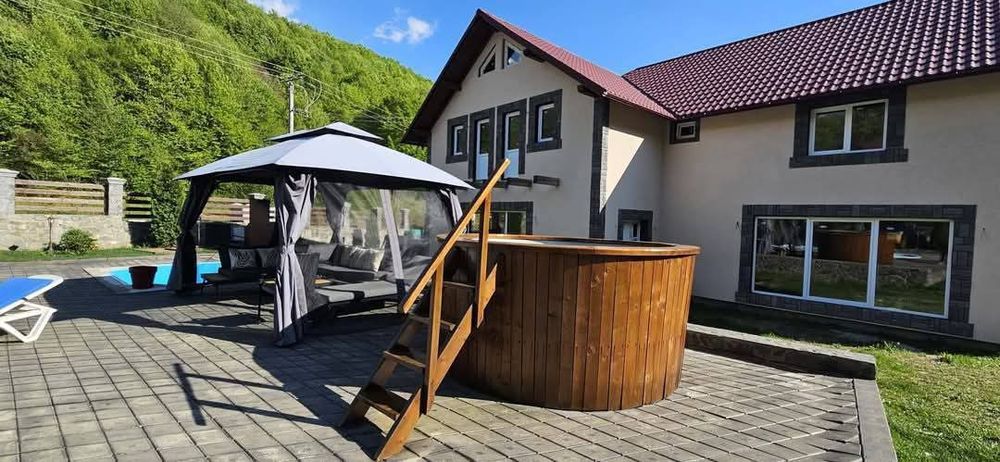 Cabana cu piscina și ciubar Maramures
