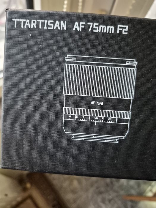 Obiectiv montura Sony TTArtisan 75mm f2 af