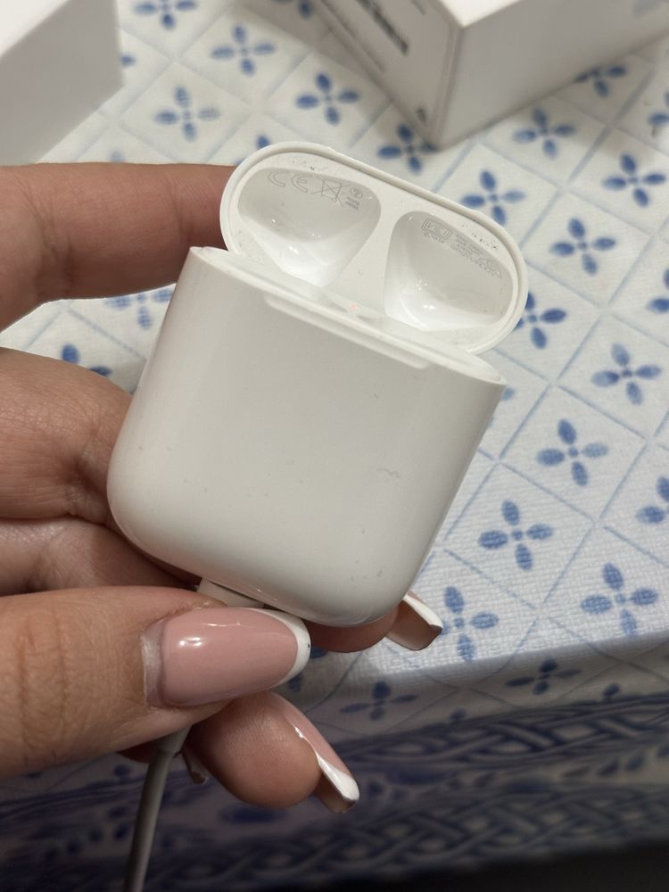 AirPods 2 серия.