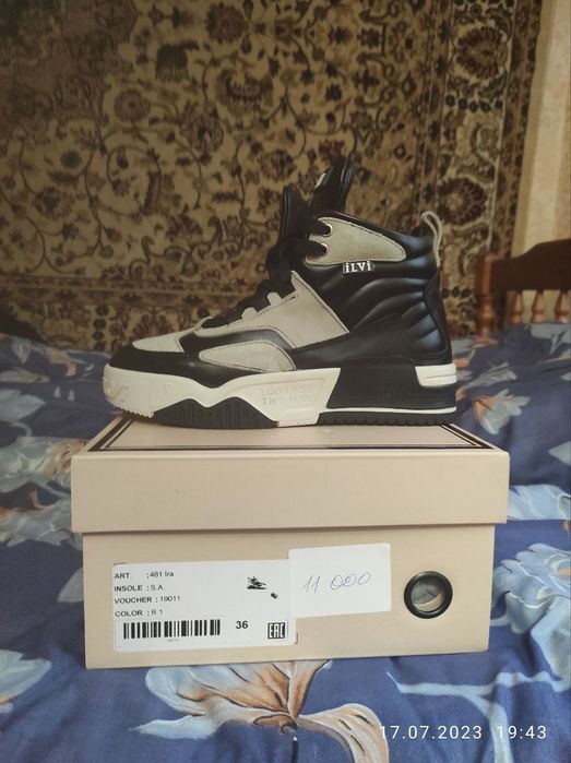 Ilvi brend ayollar oyoq kiyimi