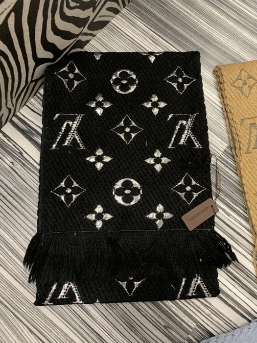 Fular-Esarfa LOUIS VUITTON colectia noua-Poze reale100% Calitate super