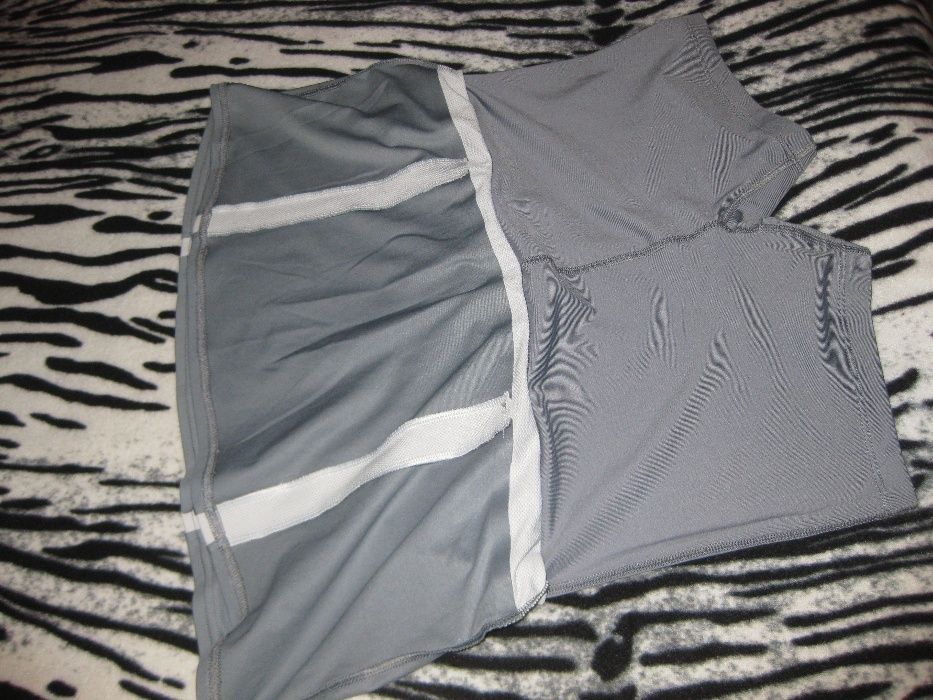 NAIKI- Нова Пола за Тенис