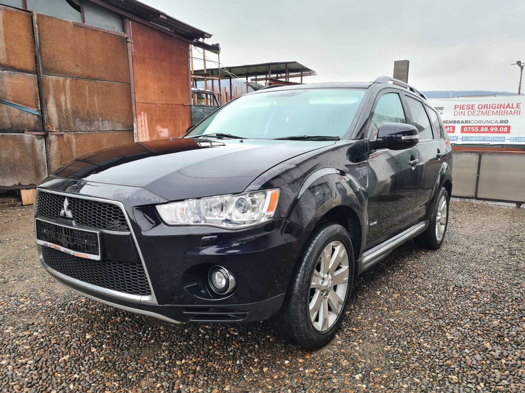 Dezmembrari dezmembrez  Mitsubishi Outlander Facelift 2.2 Diesel 2006-2012