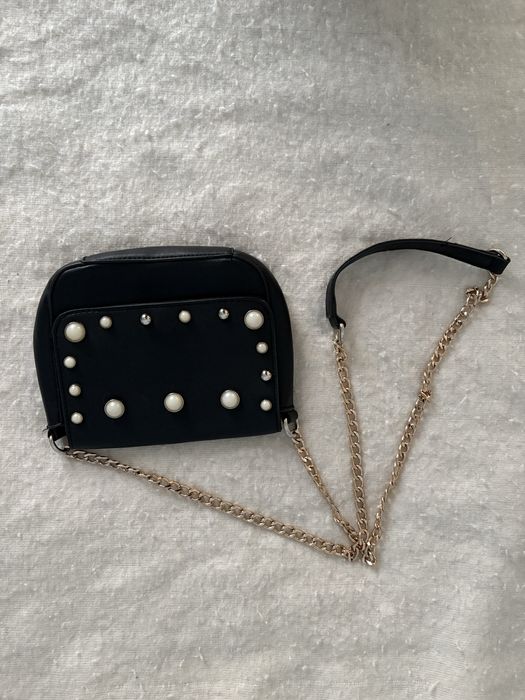 Черна чанта - Stradivarius