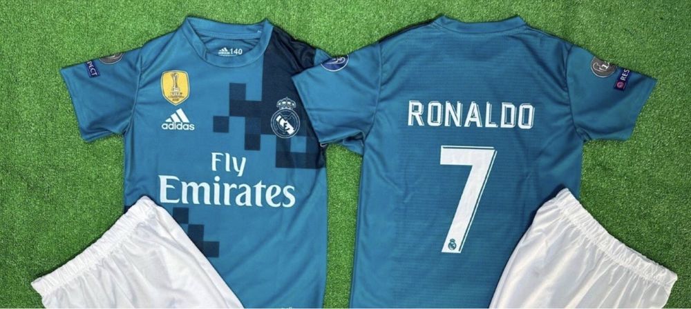 Cristiano Ronaldo (Детски Футболни Тениски и Тениска със Шорти екипче)