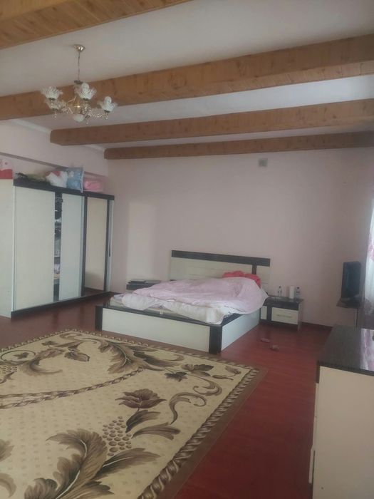 Срочно продается дом в центре  самарканда вместе с магазином.