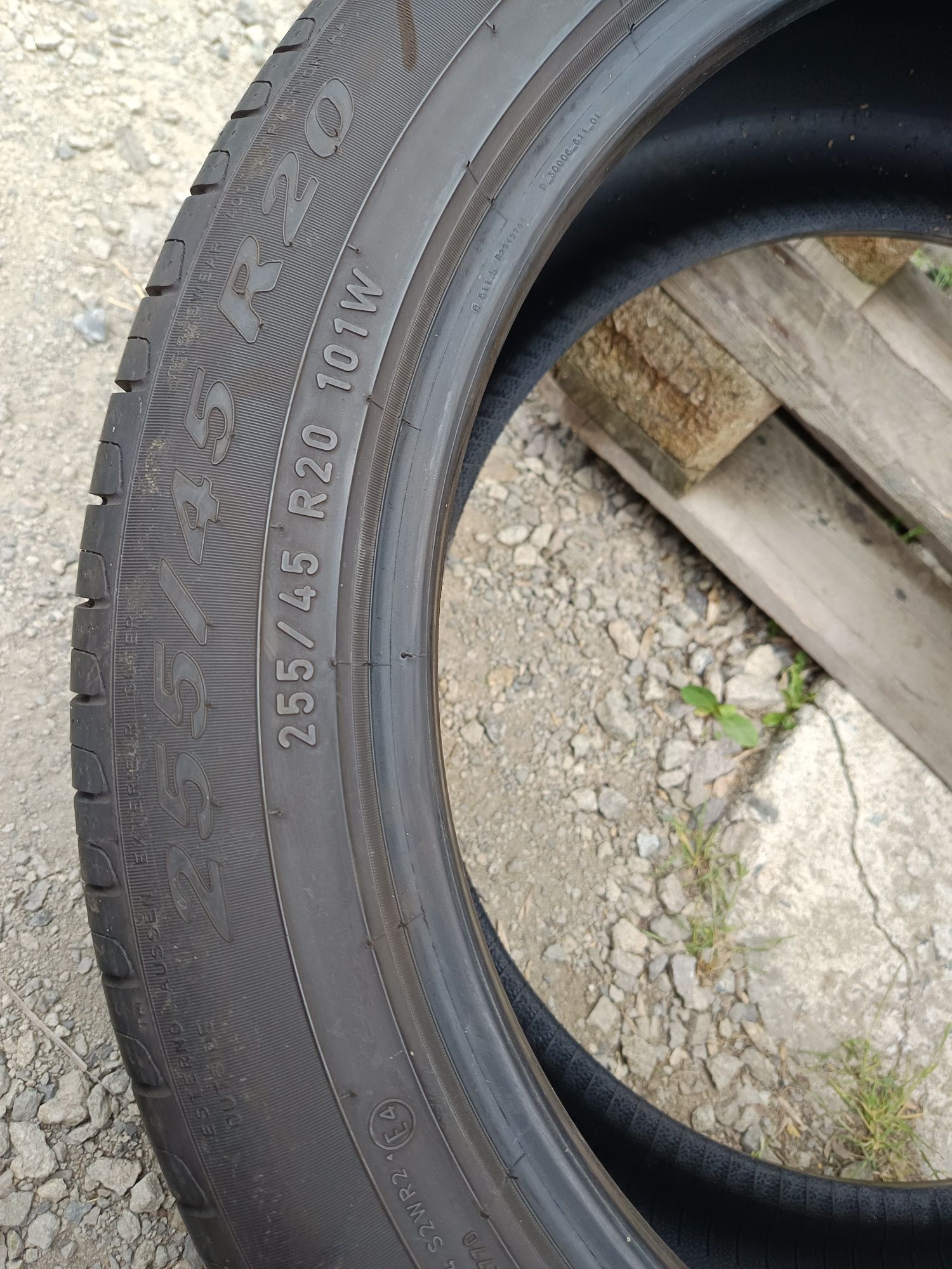 255 45 R 20 PIRELLI Дот 4721