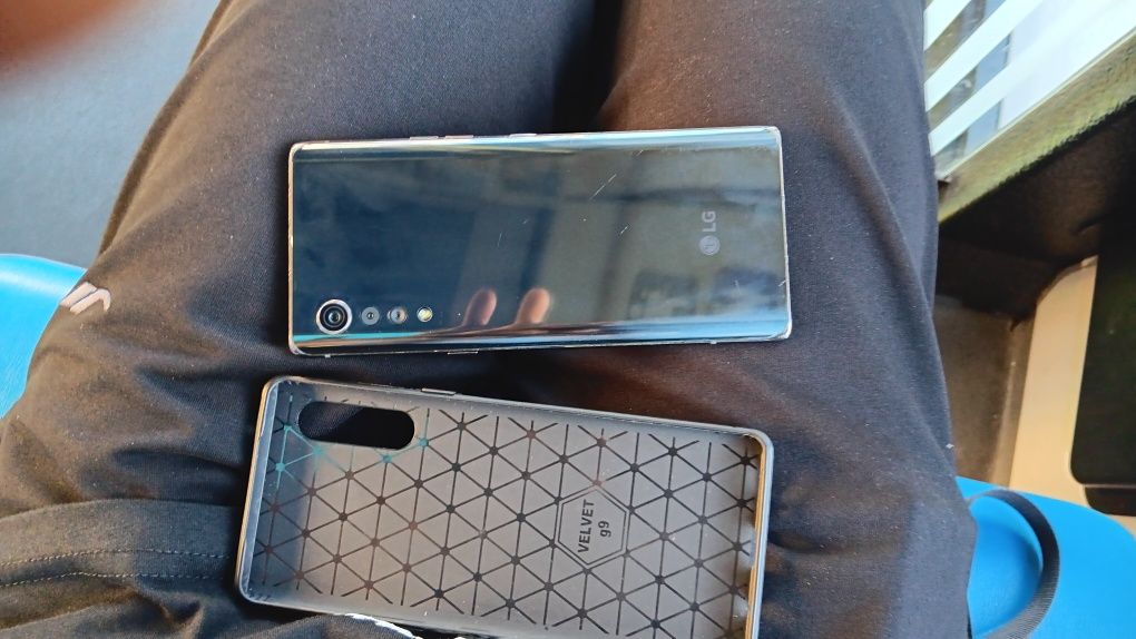 LG VELVET G9-почти неразличими от нов.