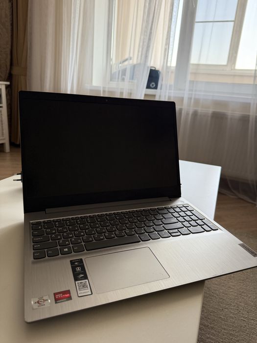 Ноутбук Lenovo ideaPad3