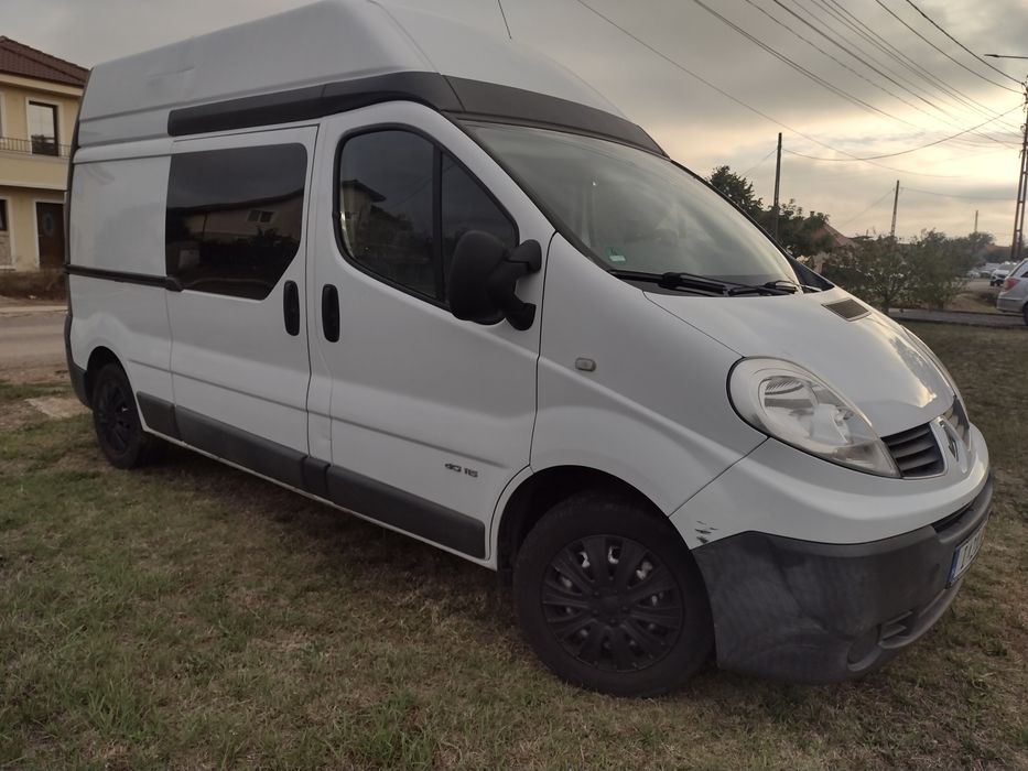 Vând Renault Trafic  clima 6 locuri