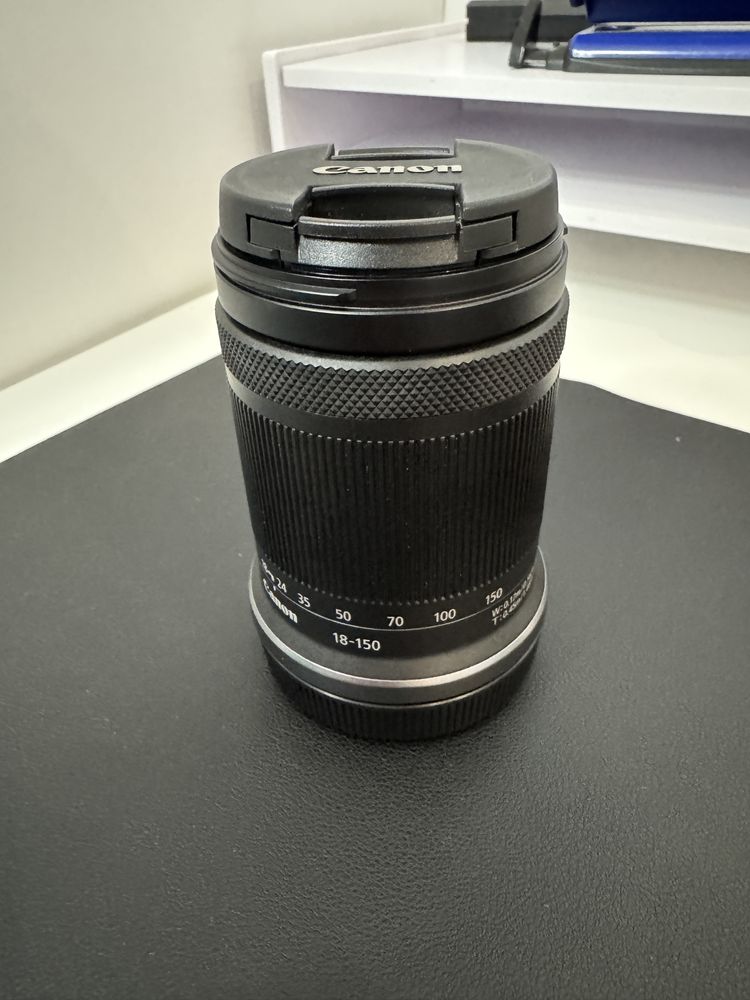 Obiectiv Canon RF-S 18-150mm
