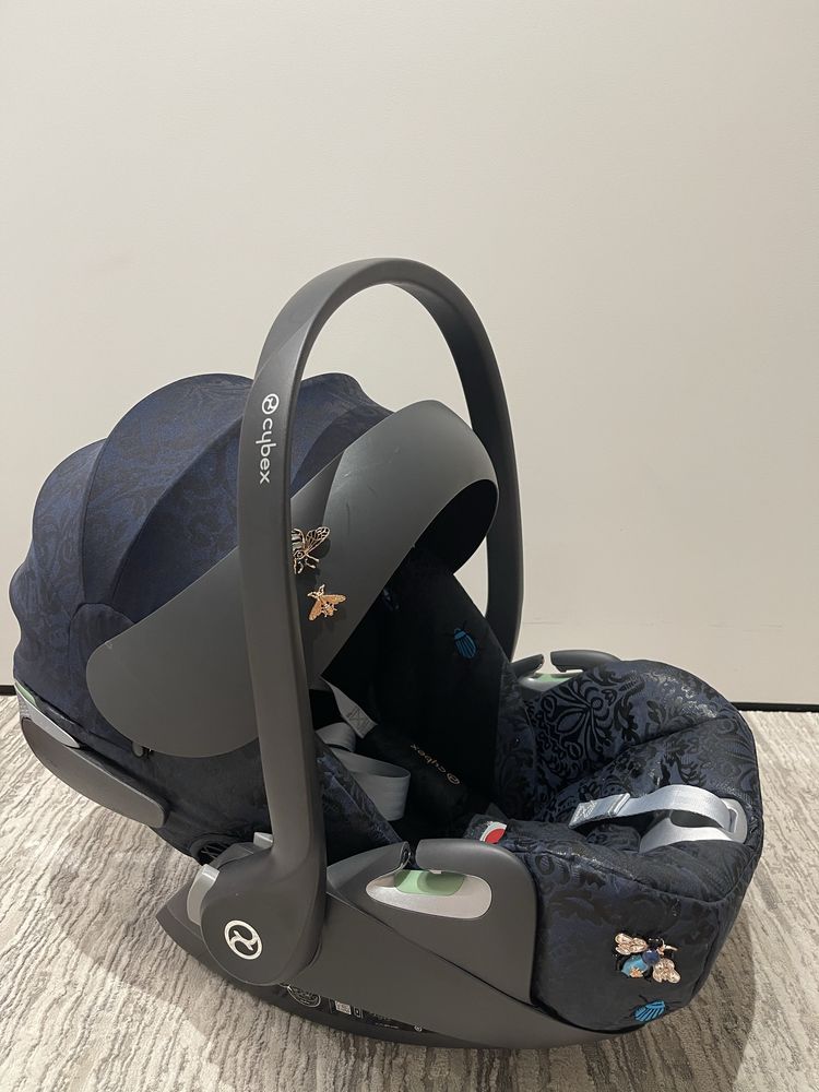Автокресло Cybex Cloud T