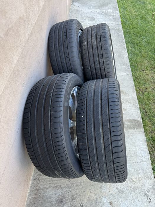 Anvelope vara 225 50 17,jante aliaj Audi originale