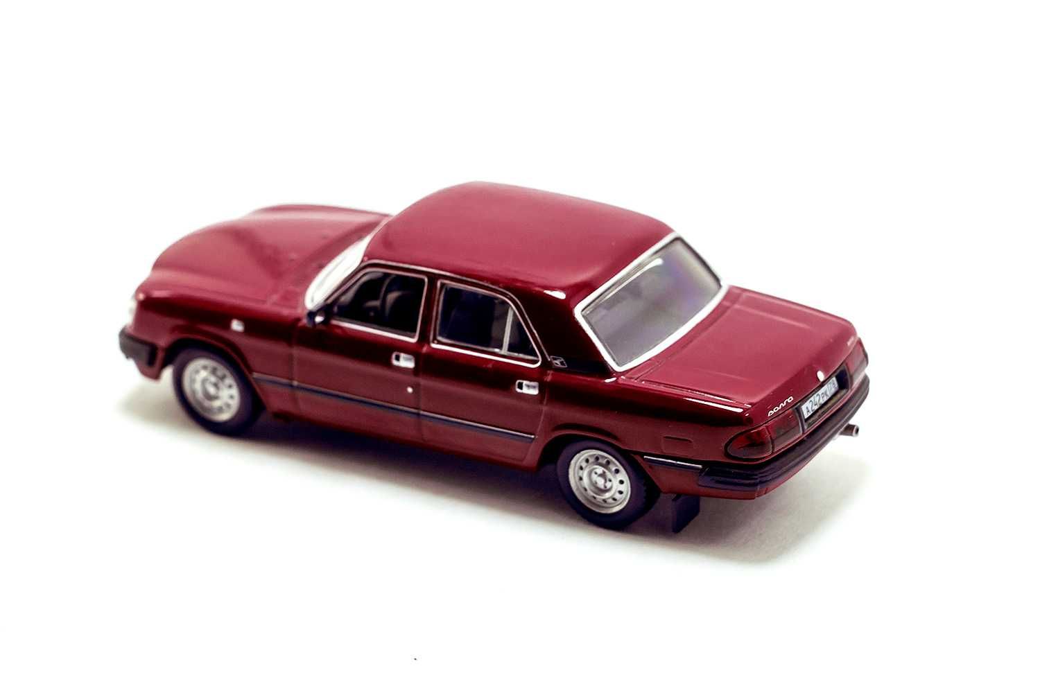 ГАЗ-3110 от фирмы IST models, масштаб 1:43, коллекционая модель.