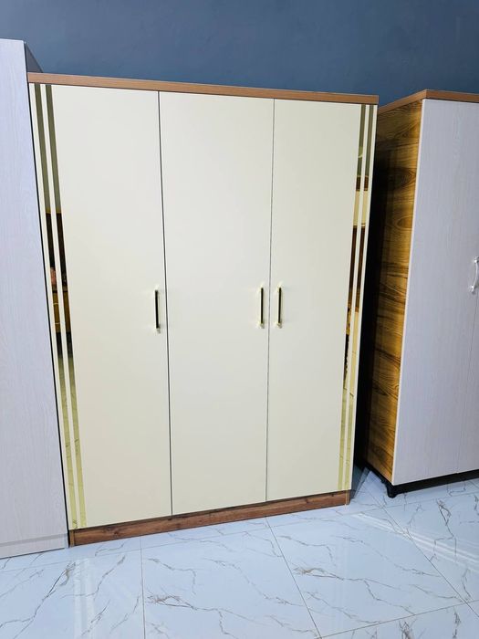 Шкаф  сифатли буйи 2м эни 160  ёни 55 см