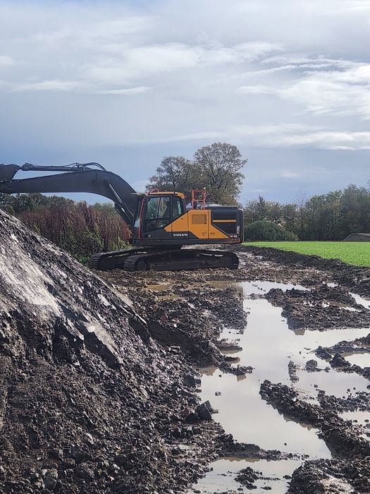 Volvo ec 250 an 2016 !