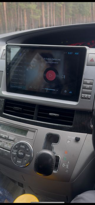 Андроид не новый но в работчем отличном состоянии !