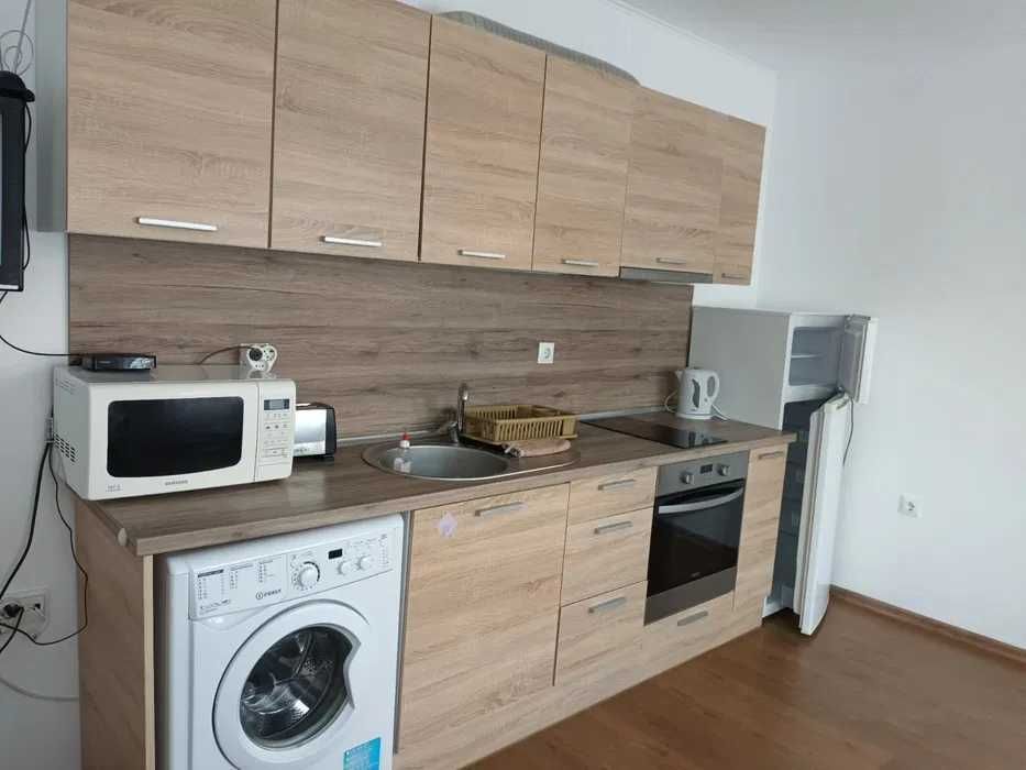 Дава се под наем Двустаен апартамент в Несебър - 65 кв.м за 300 € - Снимка #1