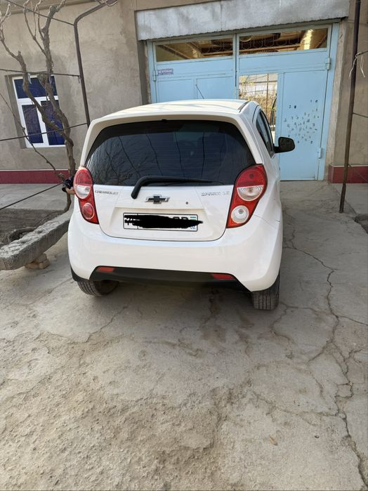 Xolati ideal, juda zur,Olib minish kerek faqat, Narxidan ozroq utaman.