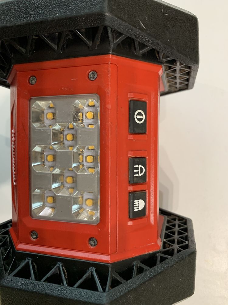 Milwaukee M18 AL/ зонално осветление/лед лампа