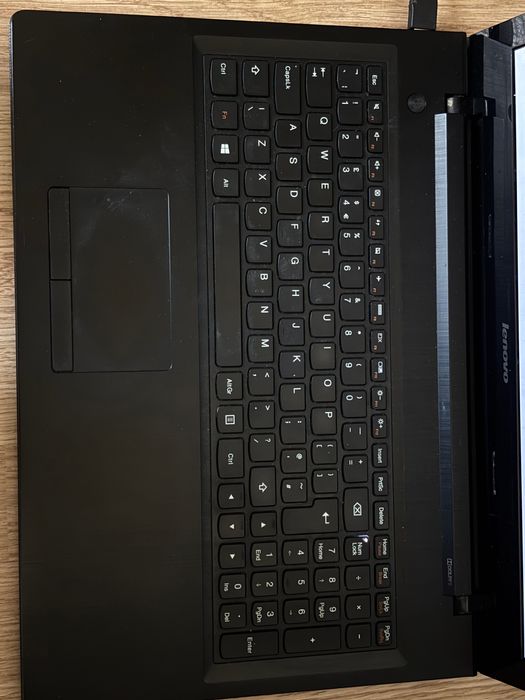 Laptop Lenovo G50-30, 15.6”, funcțional dar lent – baterie defectă