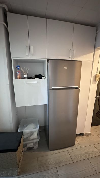 Vand apartament 3 camere ultimul etaj 10
