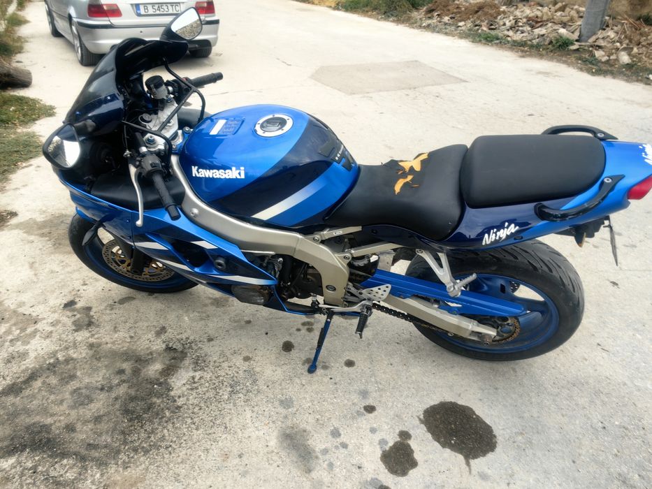 Продавам Kawasaki zx6r