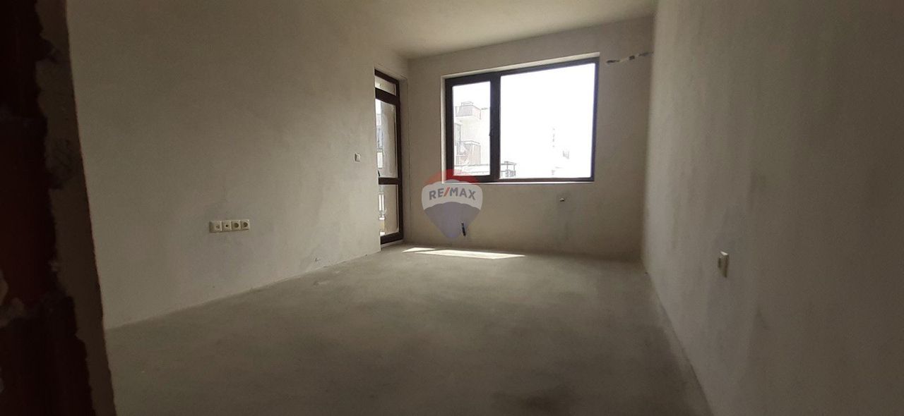 Продава се Тристаен апартамент в Варна, Владислав Варненчик - 103 кв.м за 1340 €/кв.м - Снимка #10