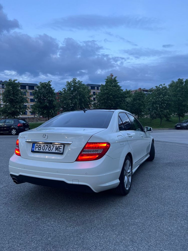Mercedes C 200 - перфектно състояние