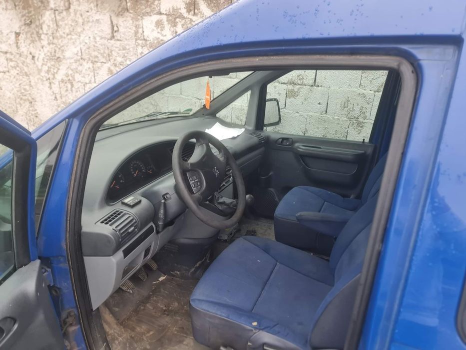 Dezmembrez Peugeot Expert 2.0 hdi