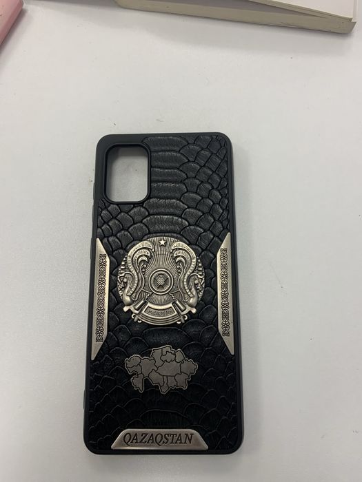 продам чихол на самсунг А31
