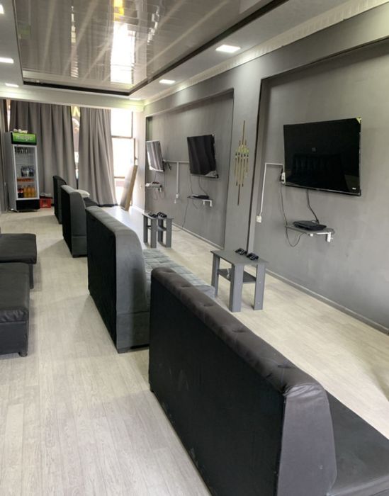 Tayyor Playstation boznes hammasi ichida