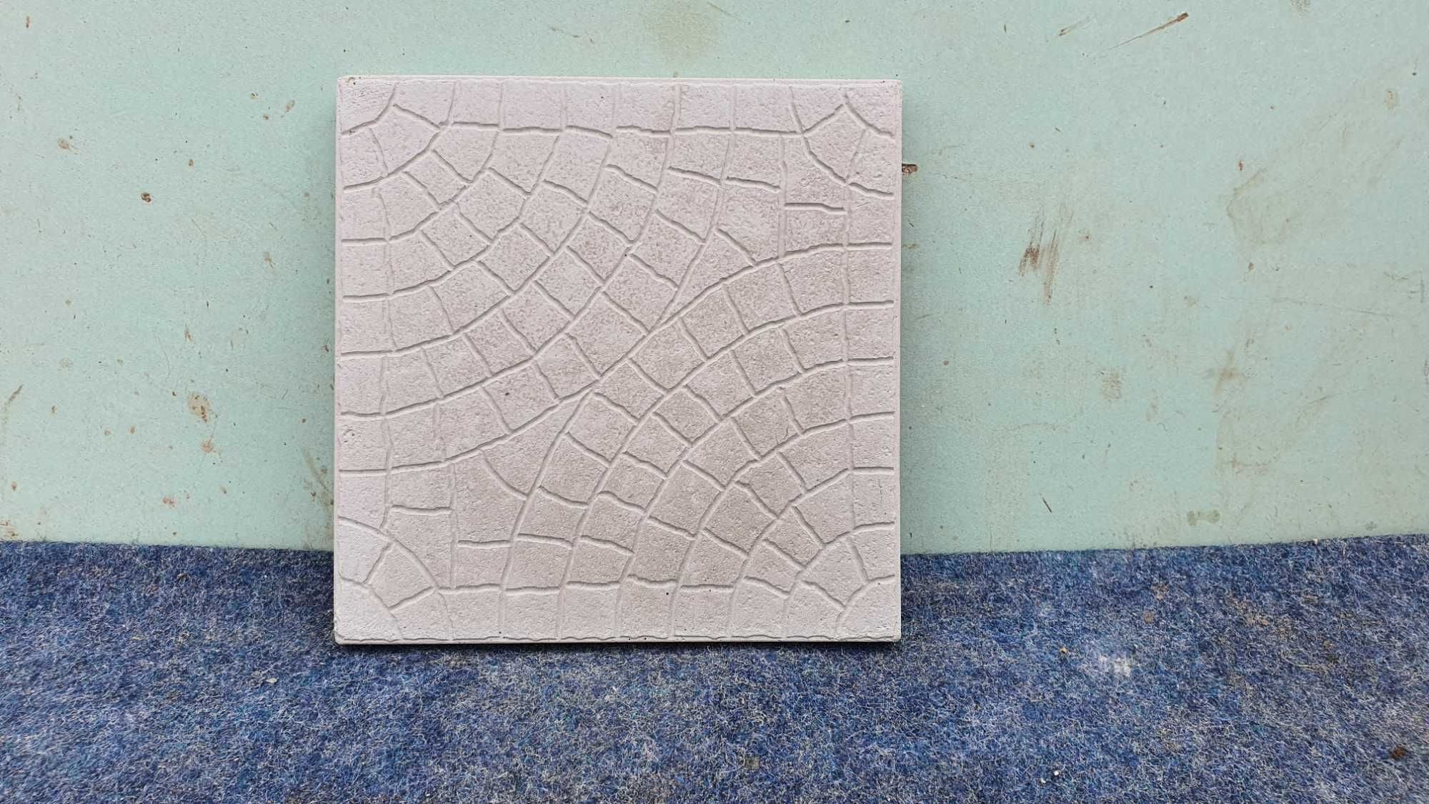 Pavaj din beton ultrafinisat 30x30x3 cm