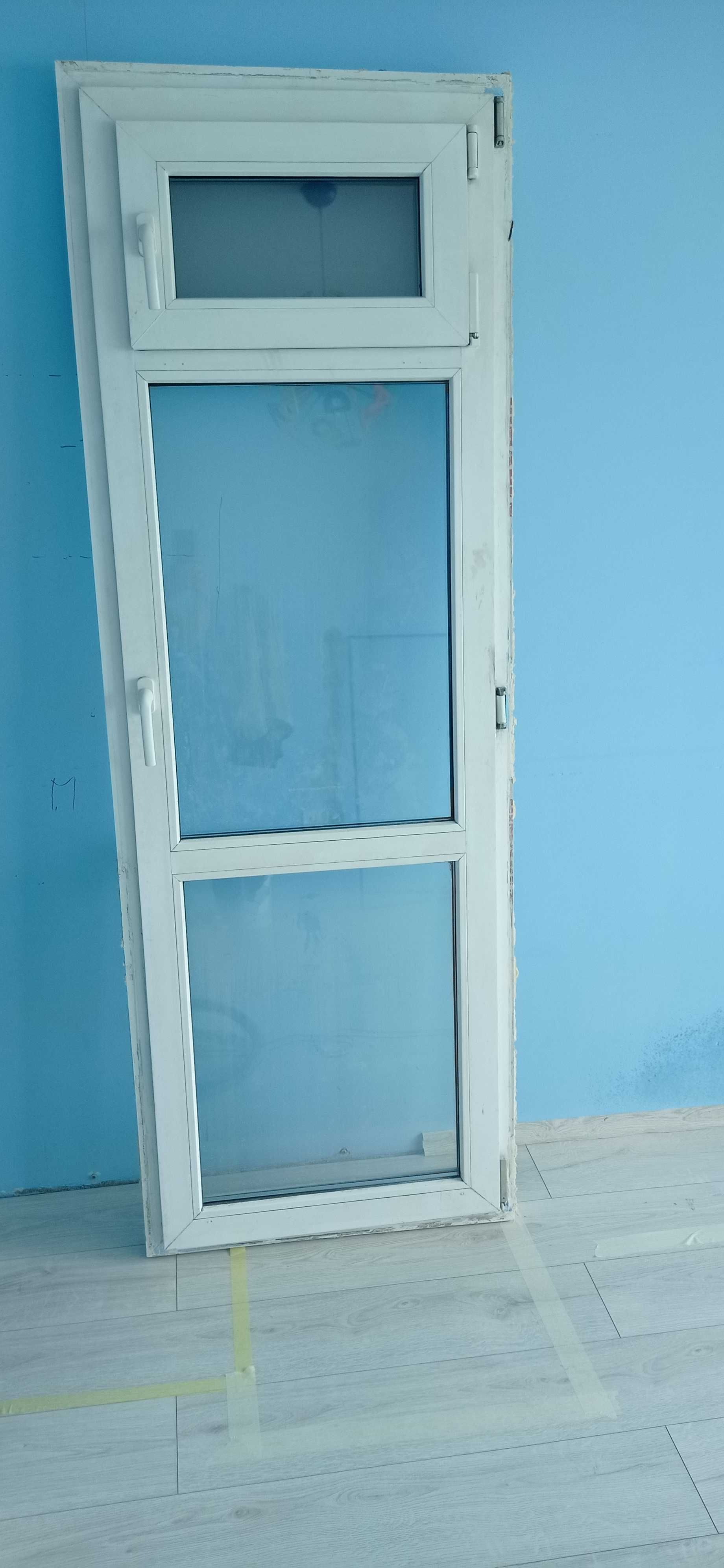 Продавам PVC дограма ползвана.Взимане само от адрес.