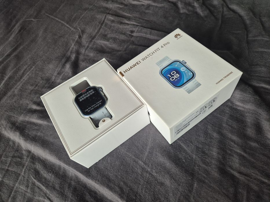 Смарт часовник Huawei Fit 4 Pro, нов с 24 мес. гаранция.
