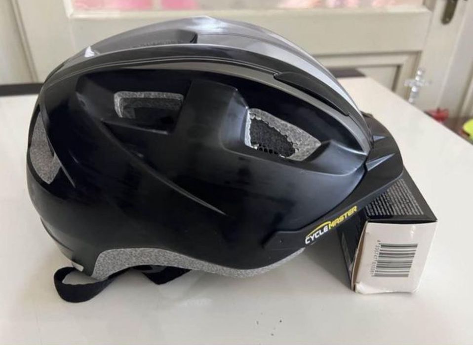 Casca ciclism nouă cu led….