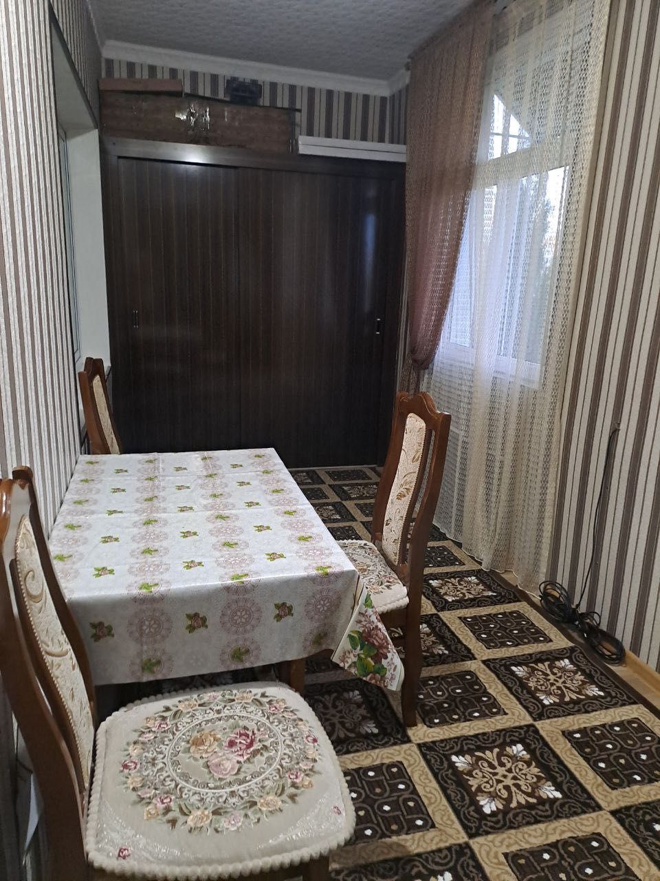 Сдается в аренду 4-х комнатная квартира