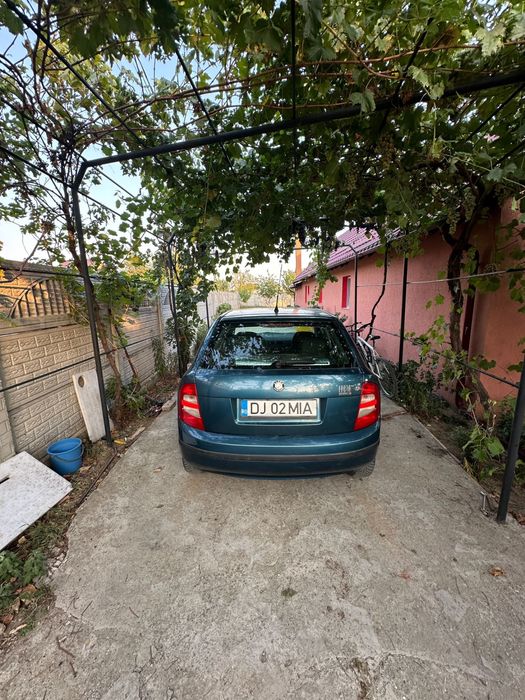 Vând Skoda Fabia